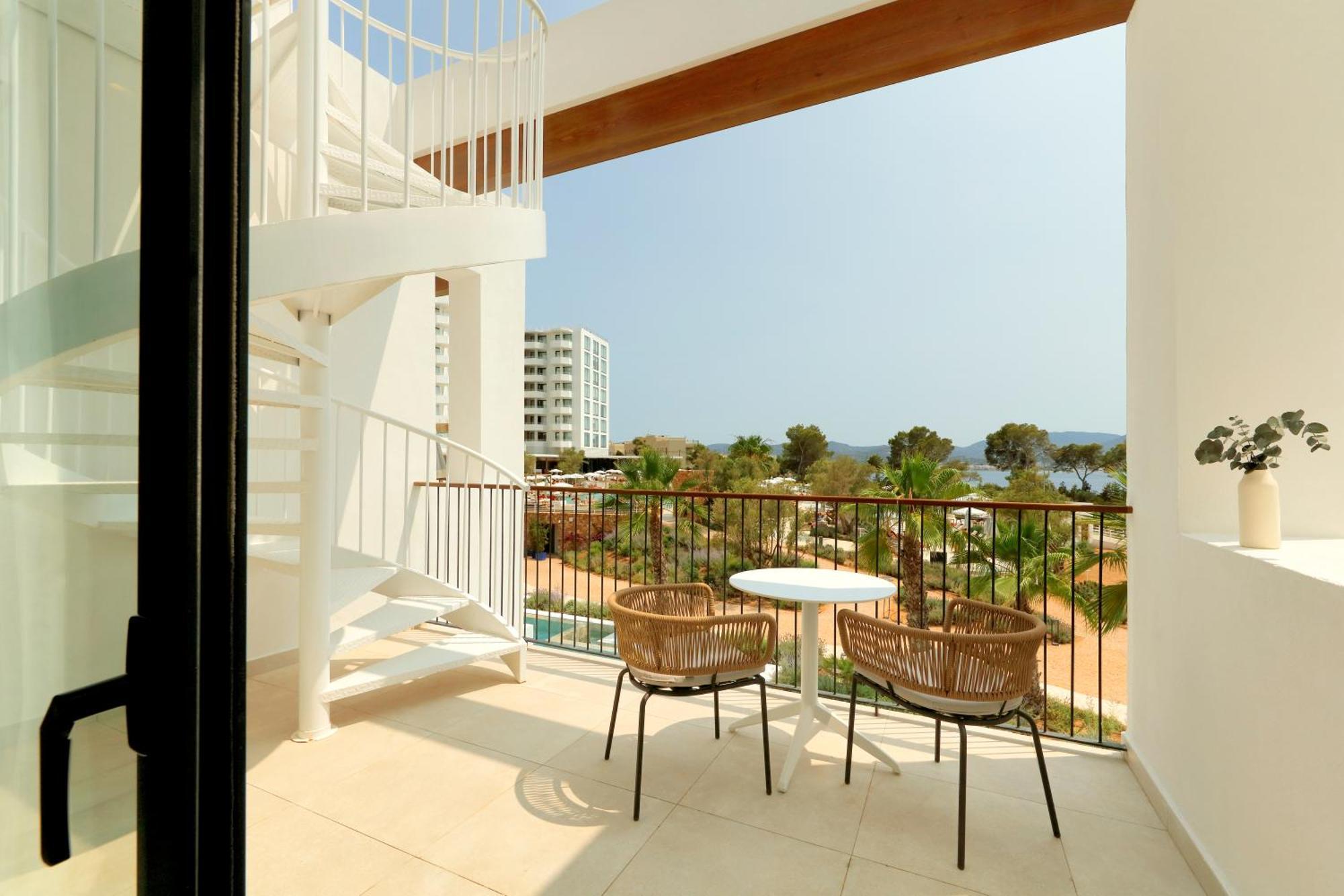 The Signature Level At Trs Ibiza (adults Only) Hotel San Antonio (Ibiza)