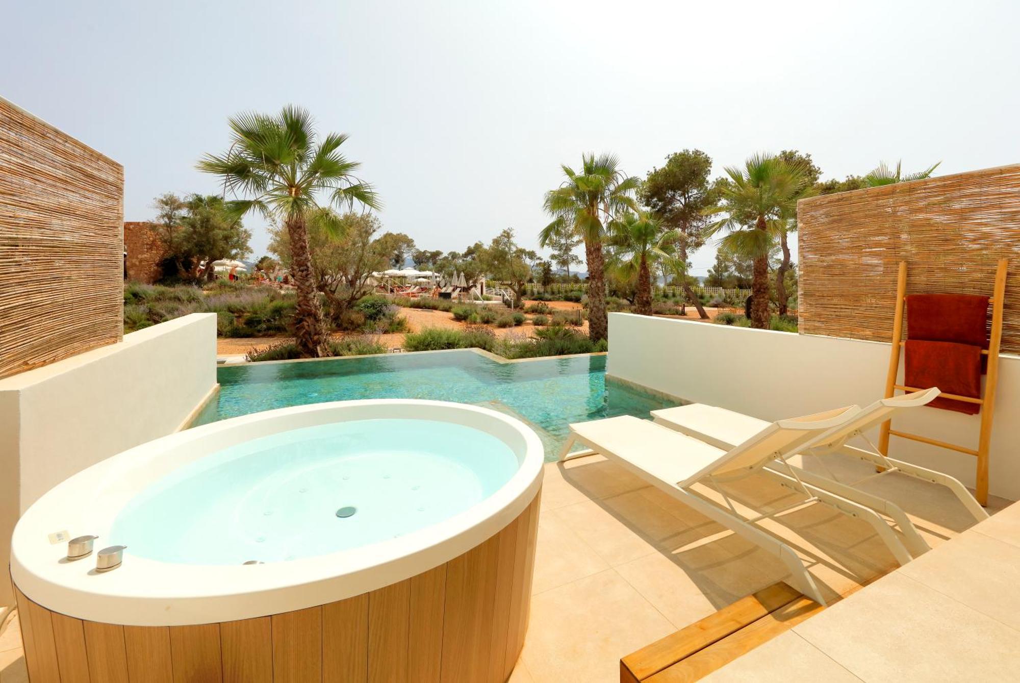 The Signature Level At Trs Ibiza (adults Only) 5* San Antonio (Ibiza)